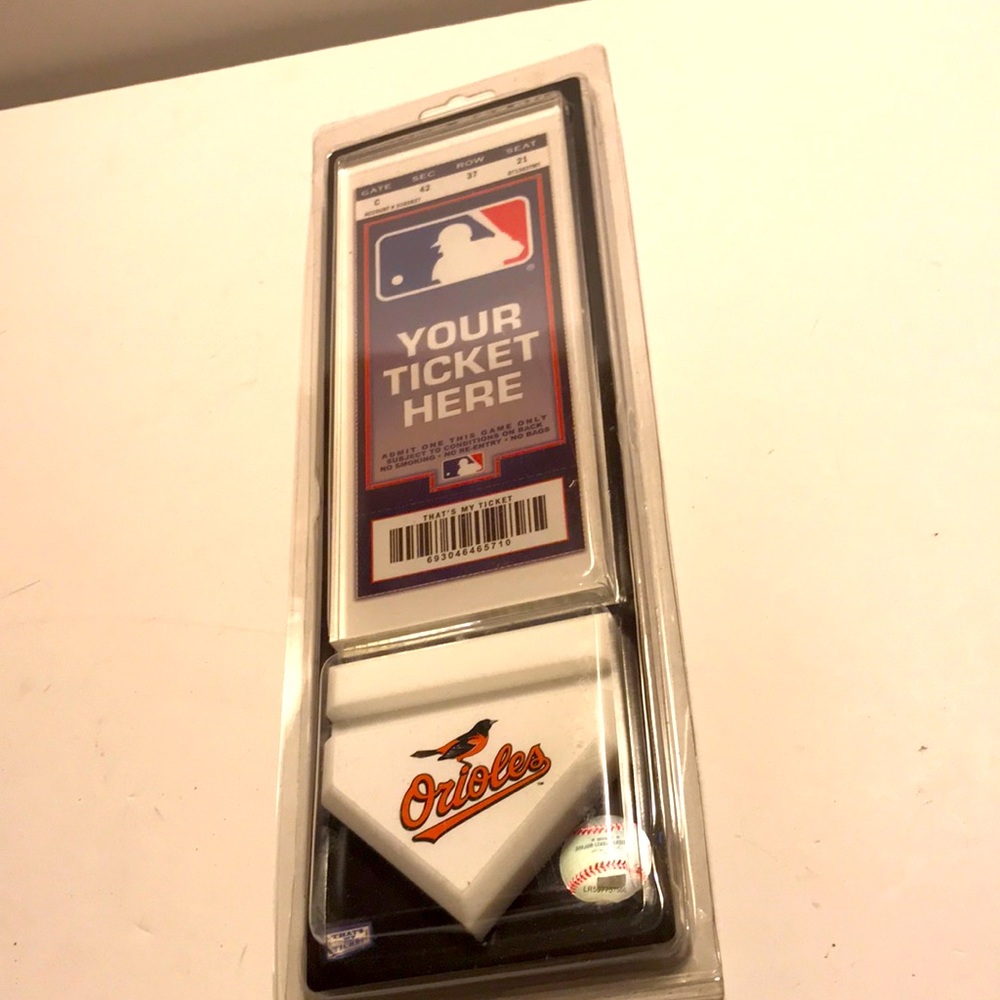 COPY - New mlb Baltimore oriole ticket stand